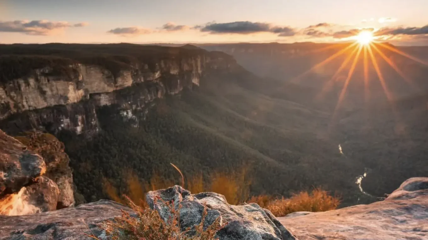 How to Stay Warm in the Blue Mountains Without a Campfire